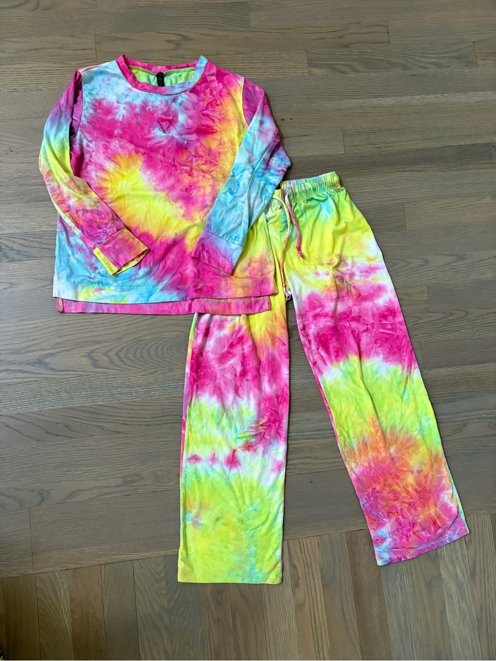 Long-Sleeve Kids Tie-Dye Pajama Set - Multicolor